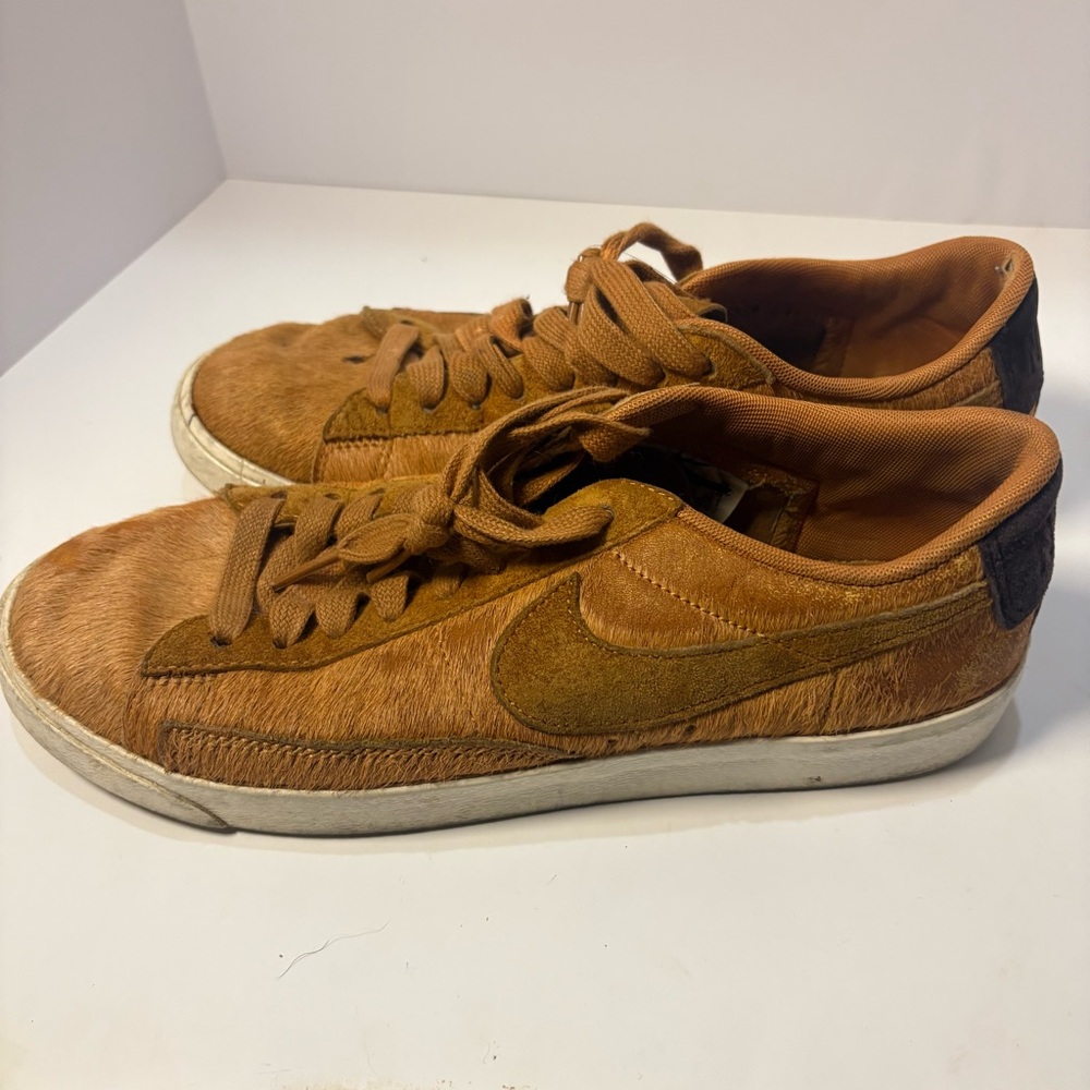 WMNS NIKE BLAZER LOW LX SZ 7.5 PONY HAIR FUR CIDER SAIL BROWN AA2017-200